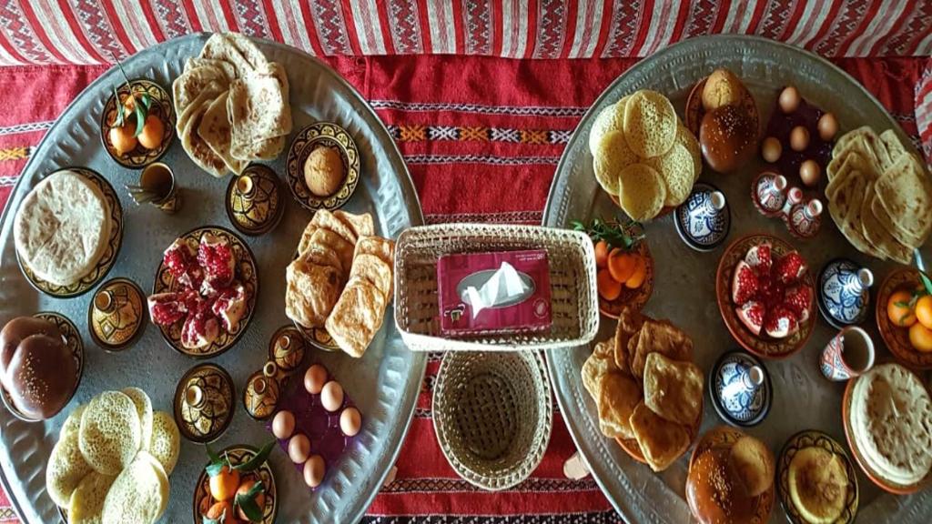 Hot Air Balloon Ride with Breakfast - Image 3